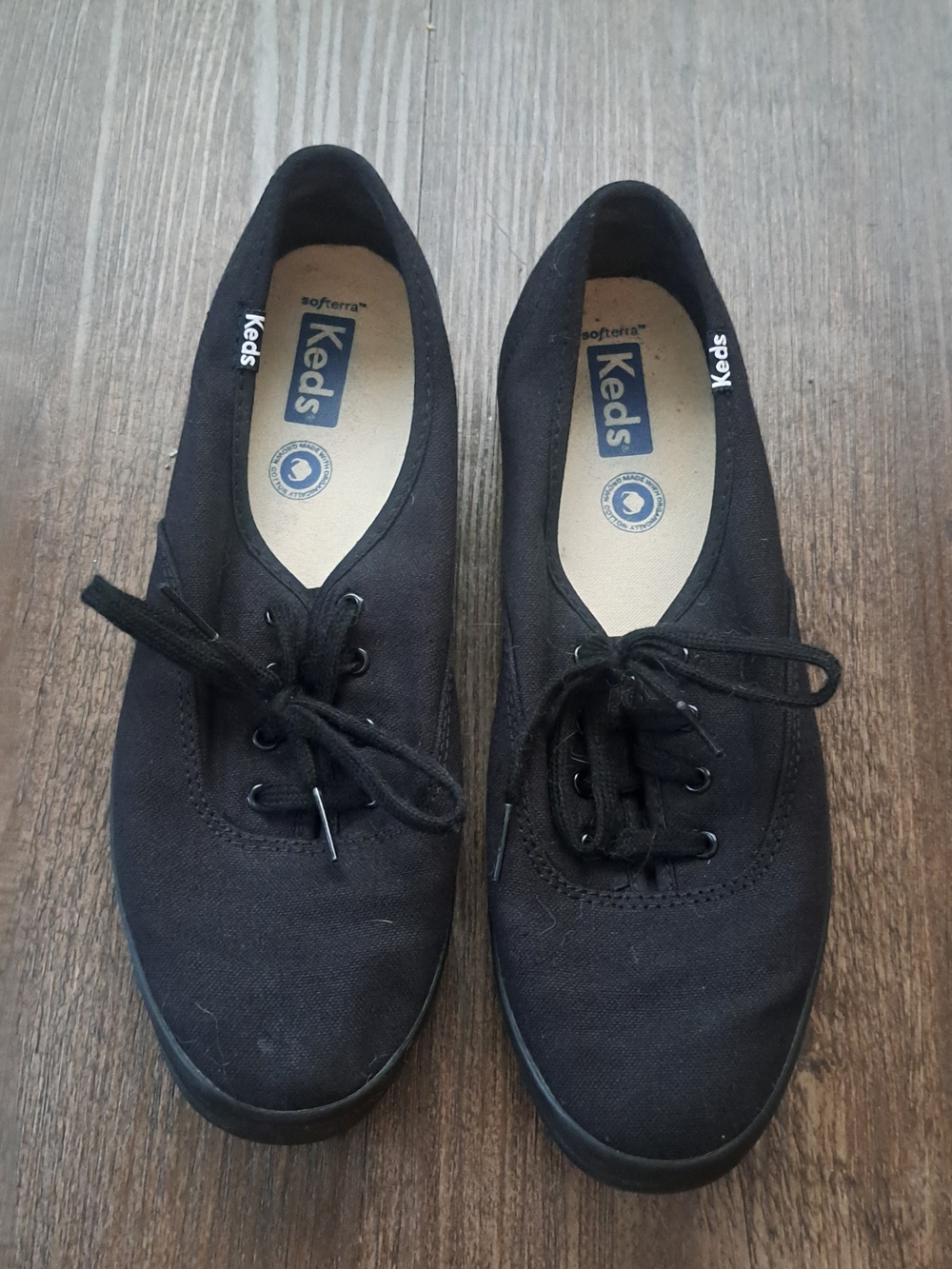 Pre loved Women's Keds Classic Black Canvas Lace-Up Sneakers - Size 8